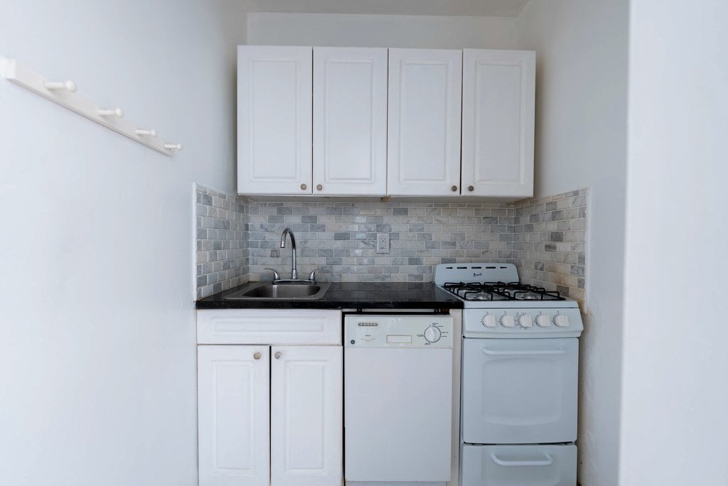 229 East 29th Street, Unit 6G photo 4