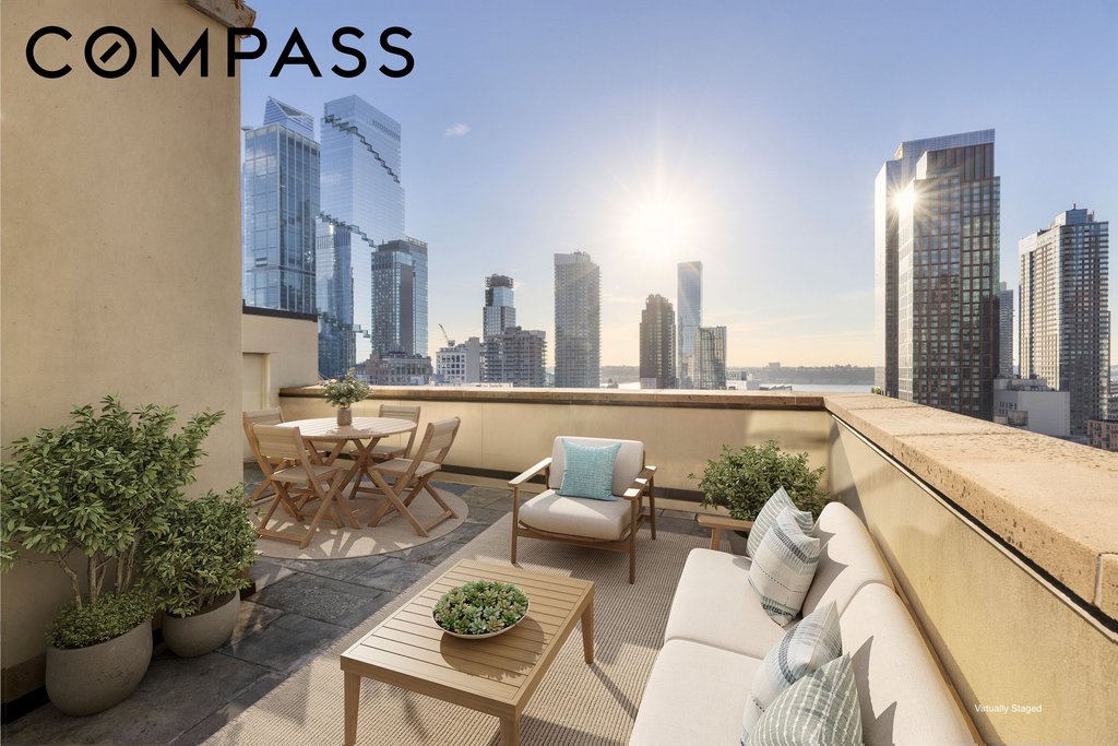 347 West 39th Street, Unit PHNE photo 10