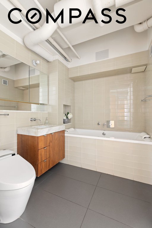 347 West 39th Street, Unit PHNE photo 8
