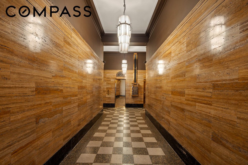 347 West 39th Street, Unit PHNE photo 16