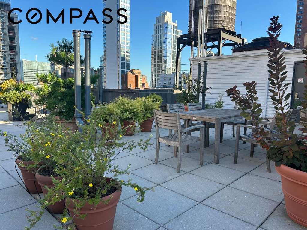 136 East 36th Street, Unit 5D photo 8