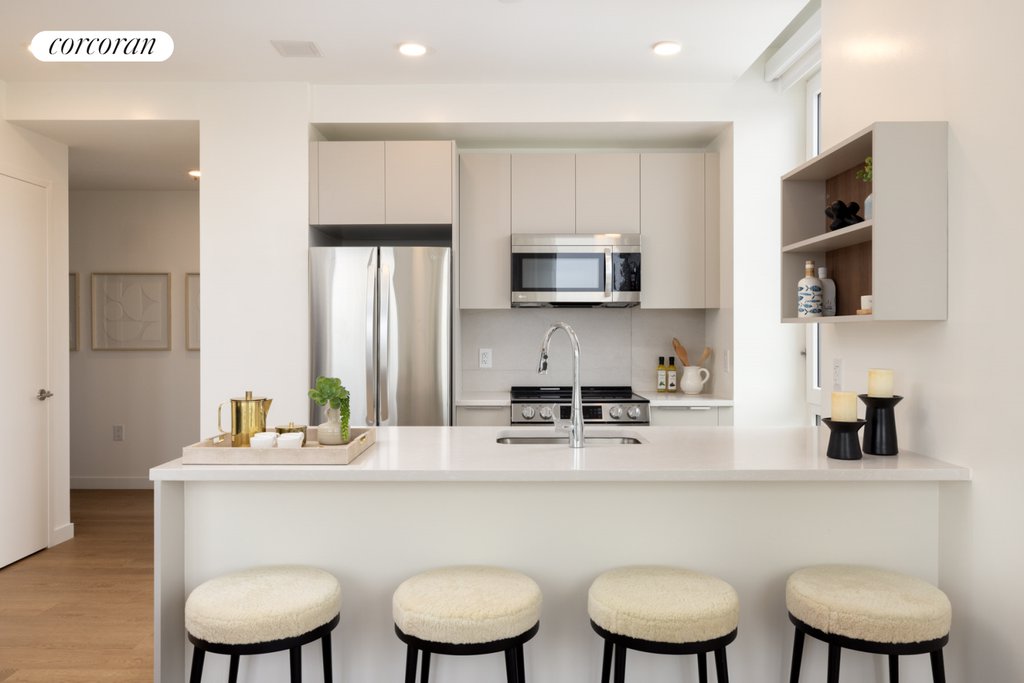 405 West 206th Street, Unit 312 photo 3