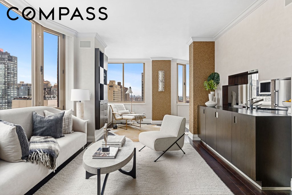 400 East 90th Street, Unit 23B photo 3