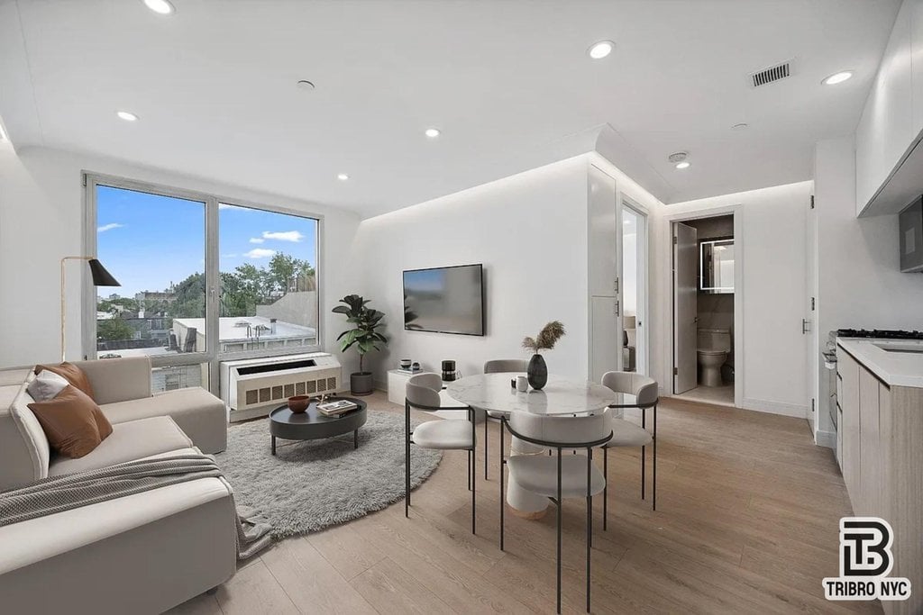184 Eagle Street, Unit 5E