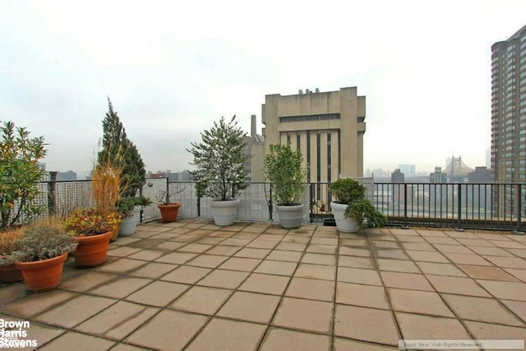 1175 York Avenue, Unit 17M photo 14