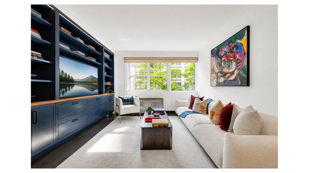 77 East 12th Street, Unit 3F photo 2