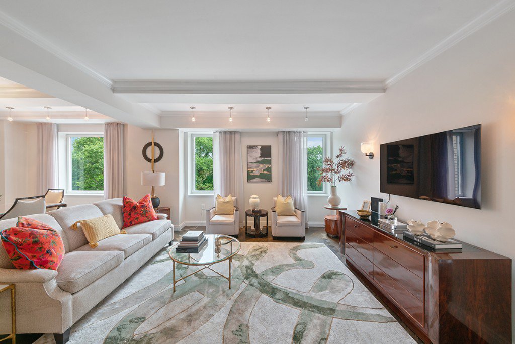 160 Central Park South, Unit 407 photo 2