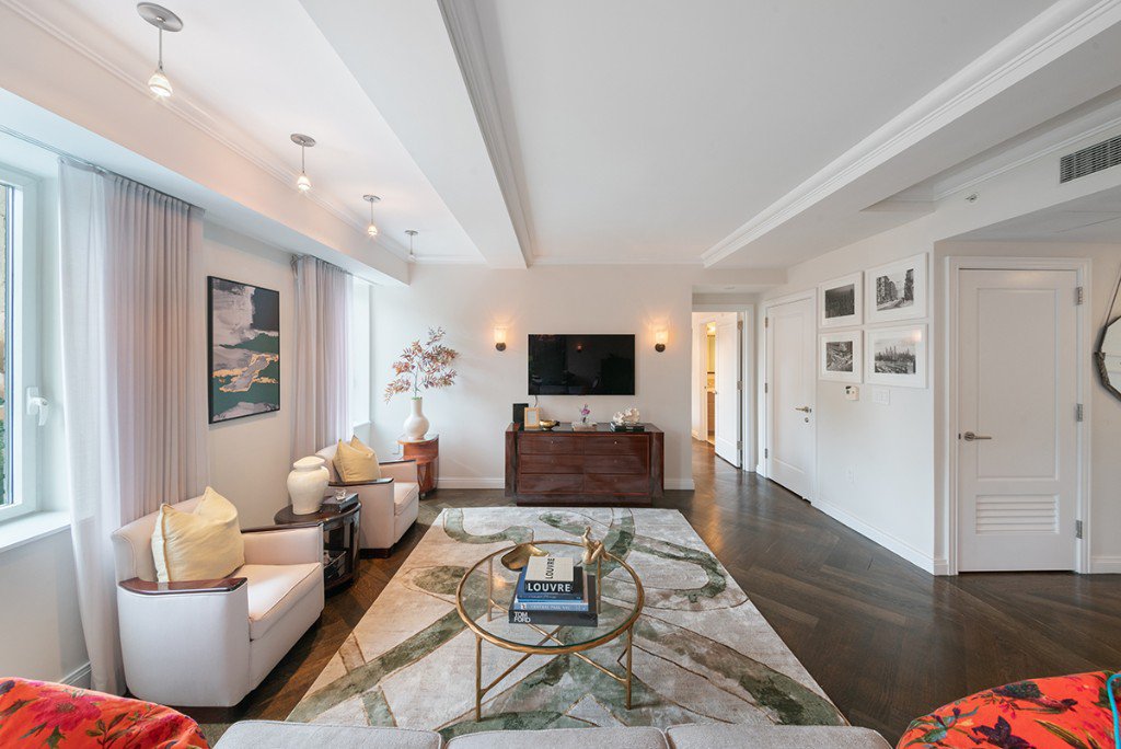 160 Central Park South, Unit 407 photo 25