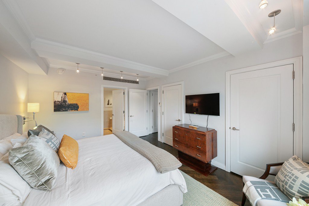 160 Central Park South, Unit 407 photo 27