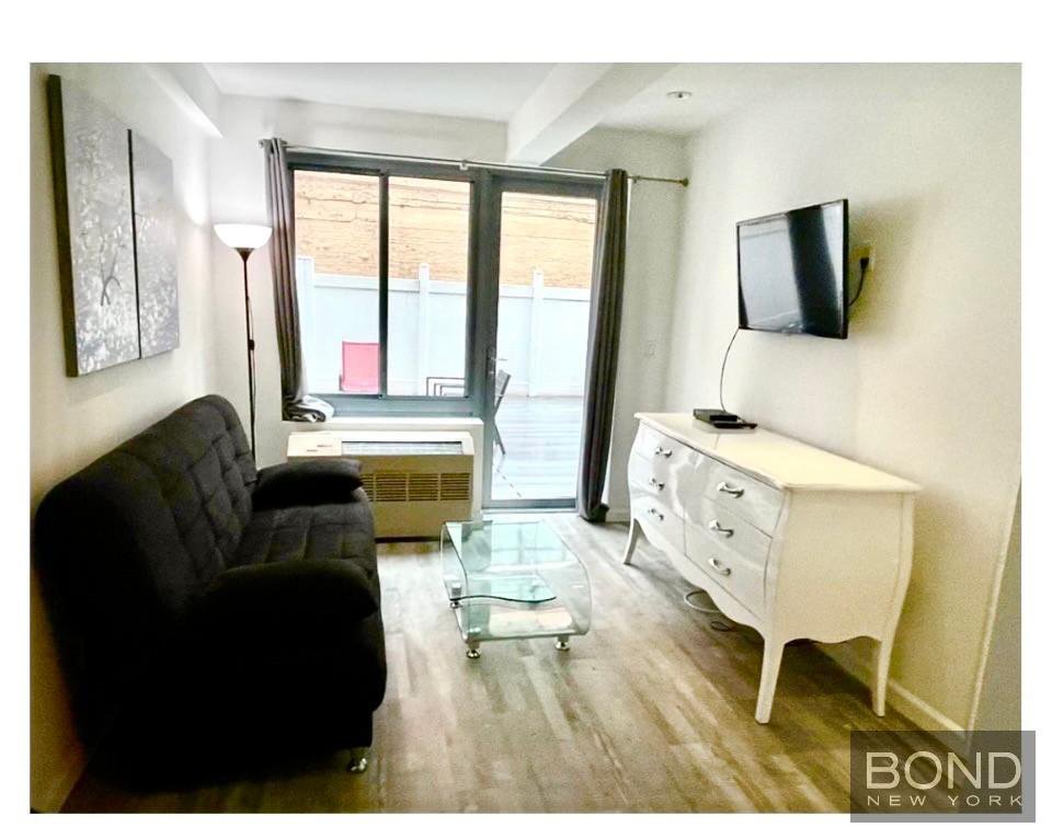 521 West 48th Street, Unit 2D photo 2