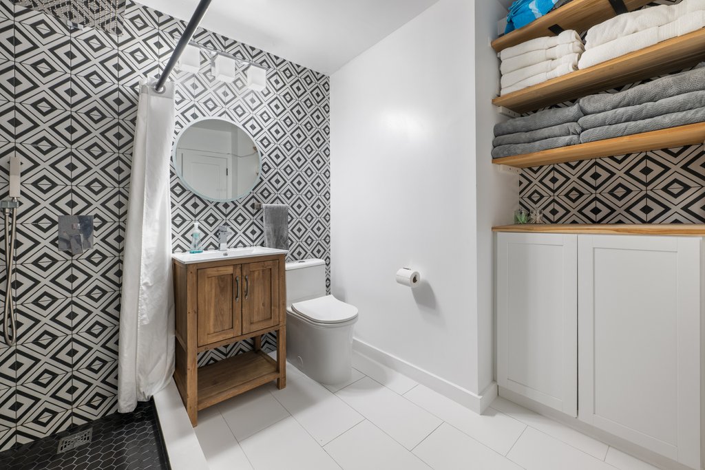 5900 Arlington Avenue, Unit 4F photo 9