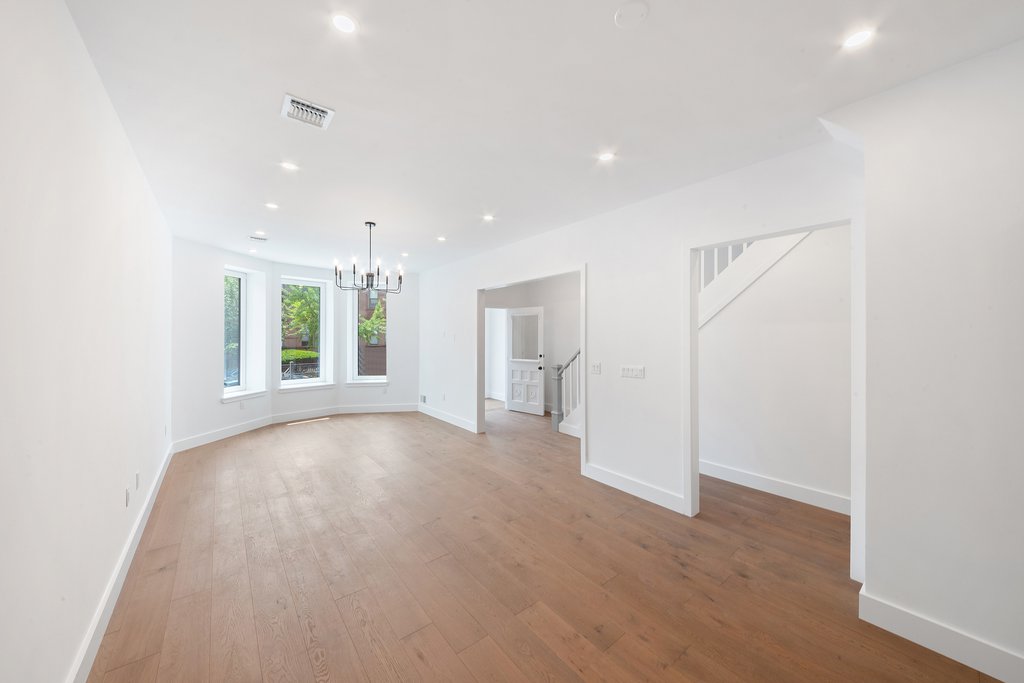 217 Ovington Avenue – For Sale photo 2