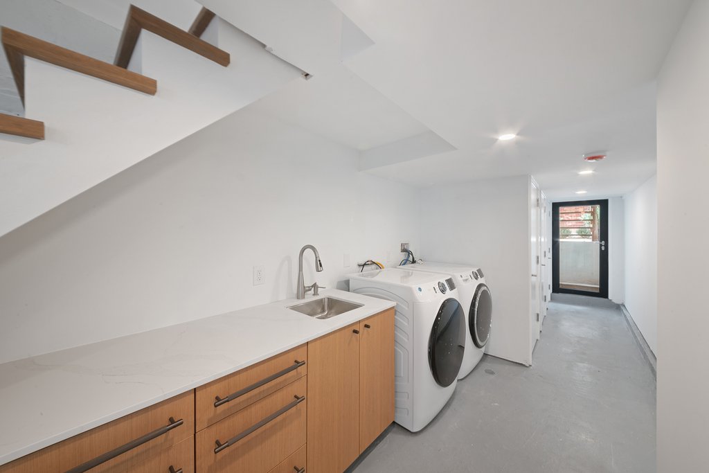 217 Ovington Avenue – For Sale photo 29