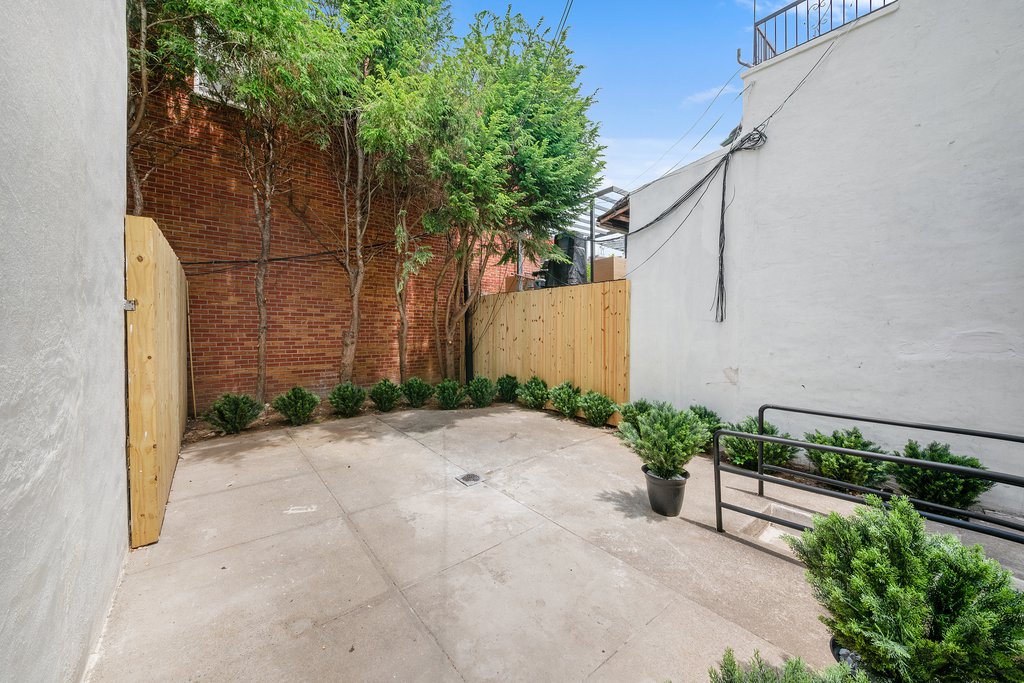217 Ovington Avenue – For Sale photo 33