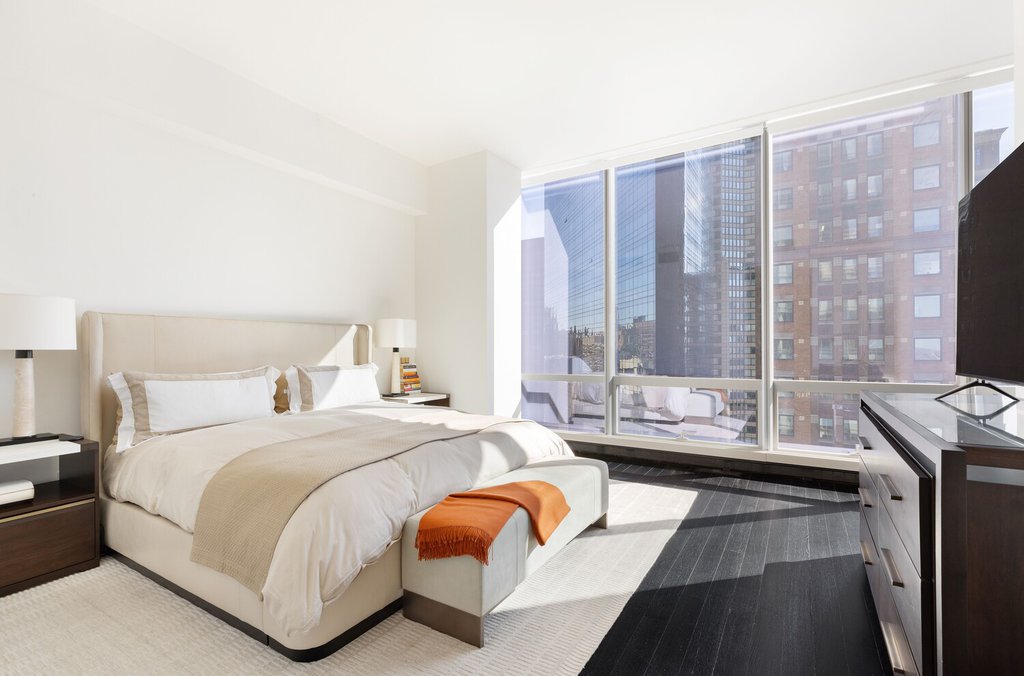 157 West 57th Street, Unit 45B photo 6