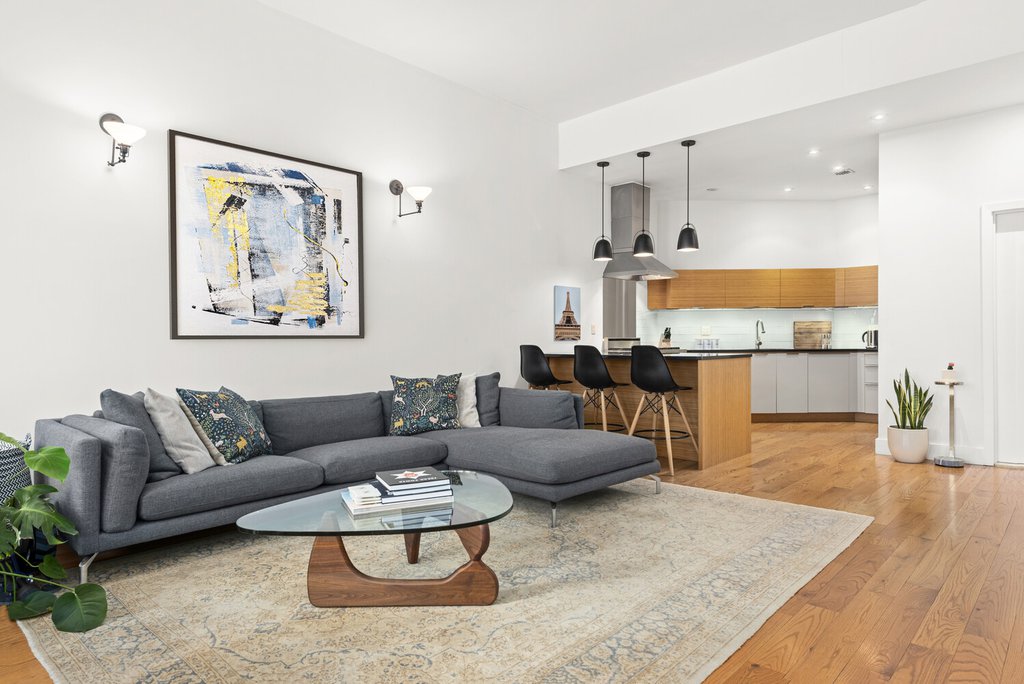 105 Fifth Avenue, Unit 4A photo 2
