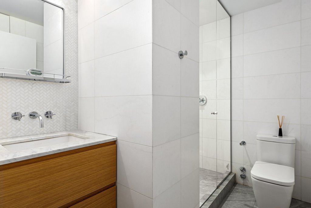 105 Fifth Avenue, Unit 4A photo 7