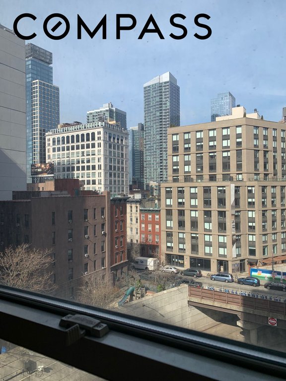 433 West 34th Street, Unit 11A photo 3