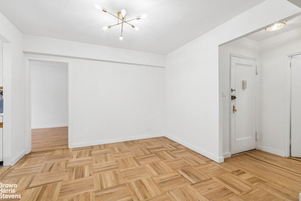 5601 Riverdale Avenue, Unit 2E photo 4