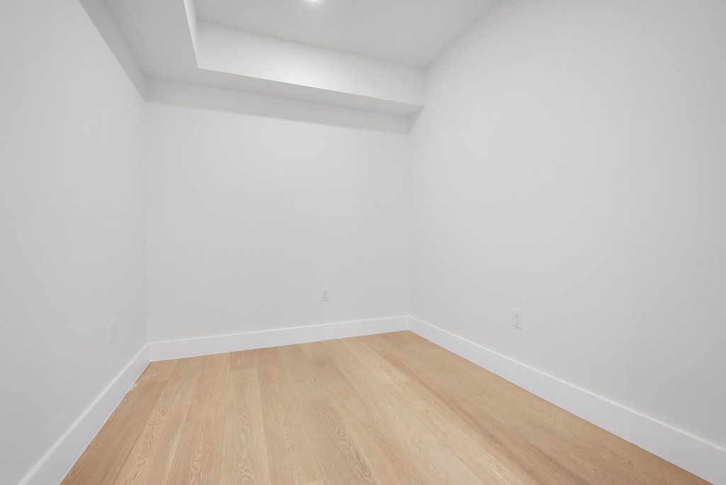 11-32 31st Avenue, Unit 4C photo 10
