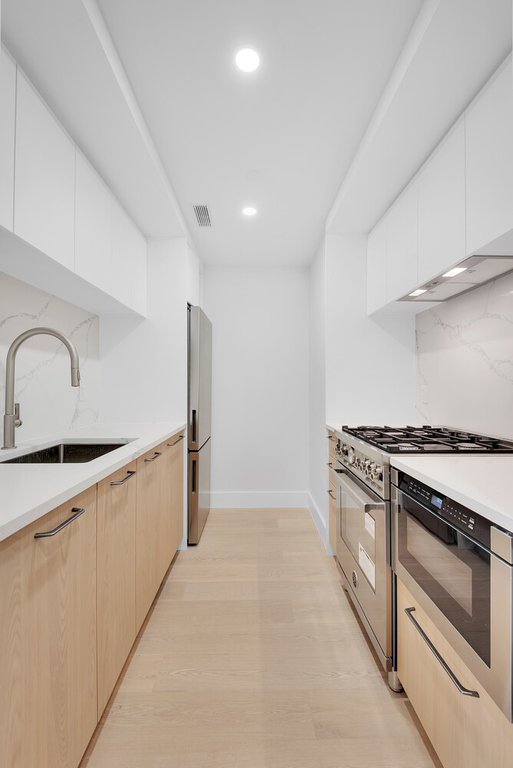 11-32 31st Avenue, Unit 4C photo 11