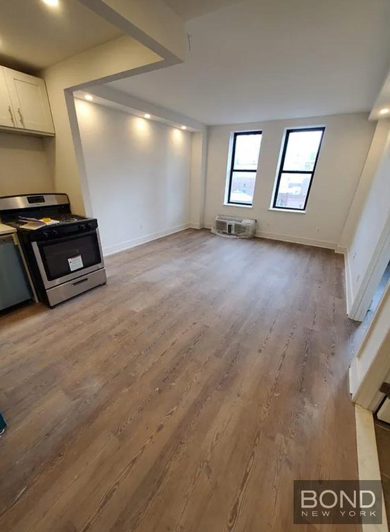 45 West 81st Street, Unit 4D