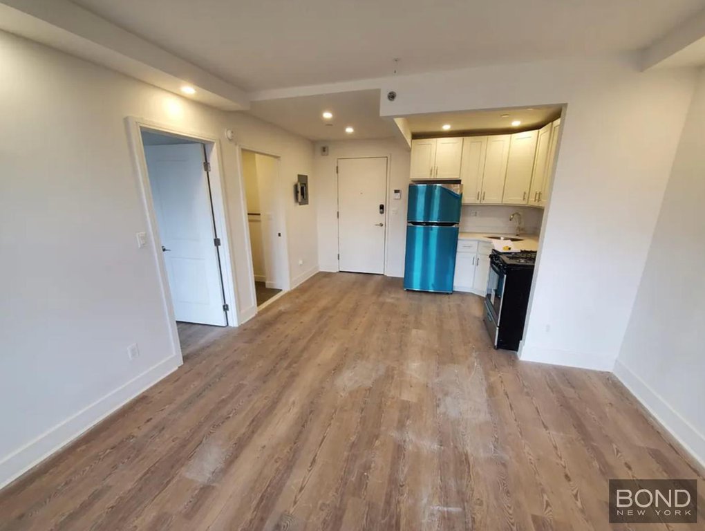 45 West 81st Street, Unit 4D photo 2
