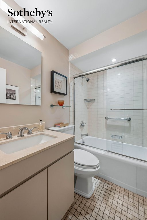 425 East 79th Street, Unit 8AN photo 9