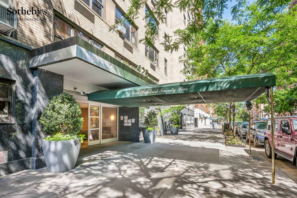 425 East 79th Street, Unit 8AN photo 10