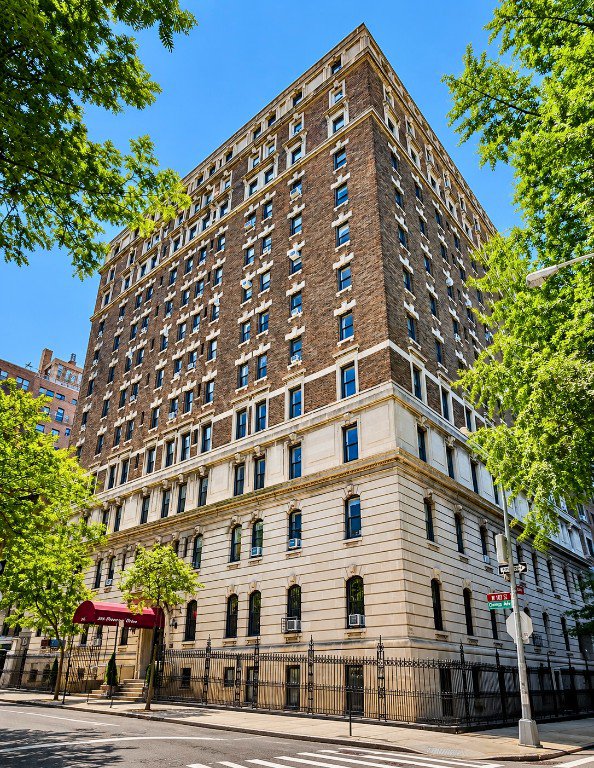 305 Riverside Drive, Unit 1H photo 7