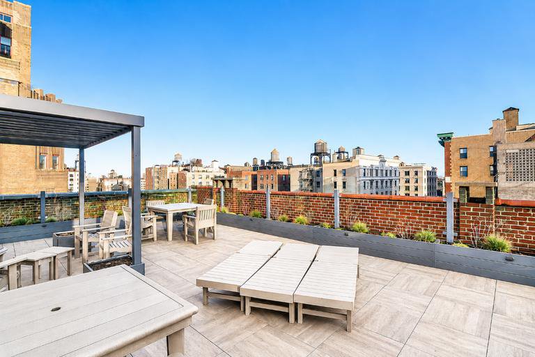 305 Riverside Drive, Unit 1H photo 8