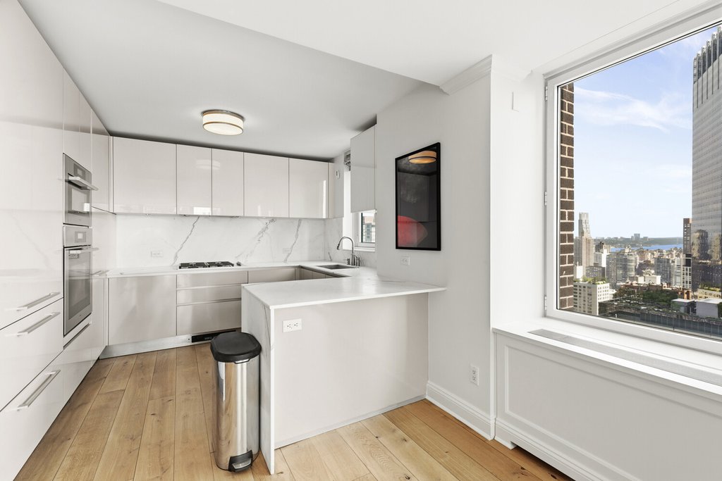 322 West 57th Street, Unit PH56K photo 4