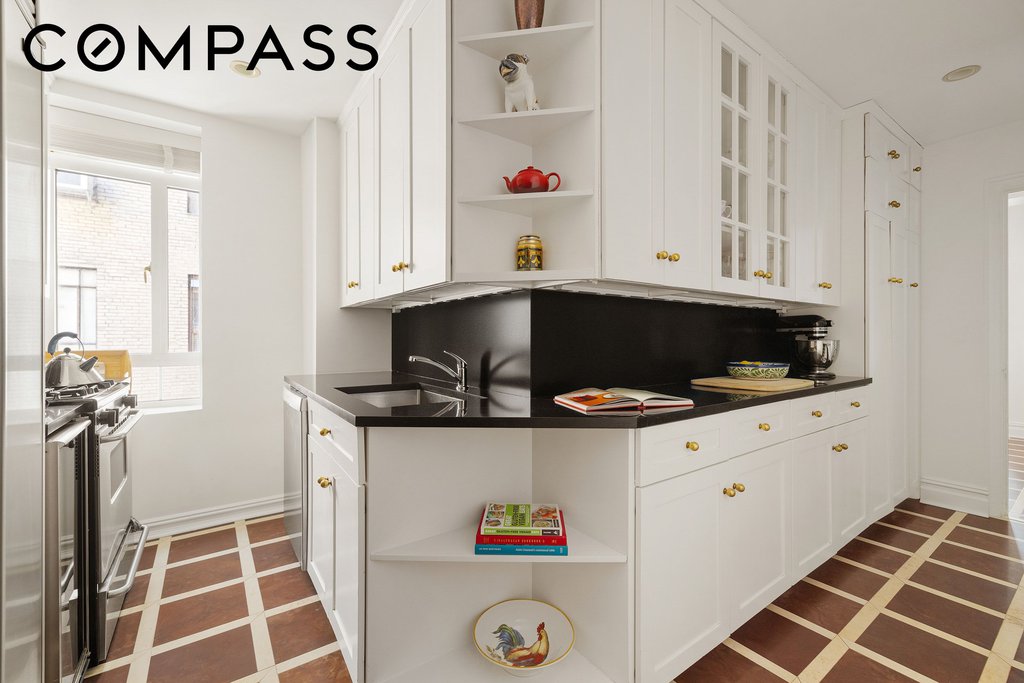 25 Central Park West, Unit 8I photo 4