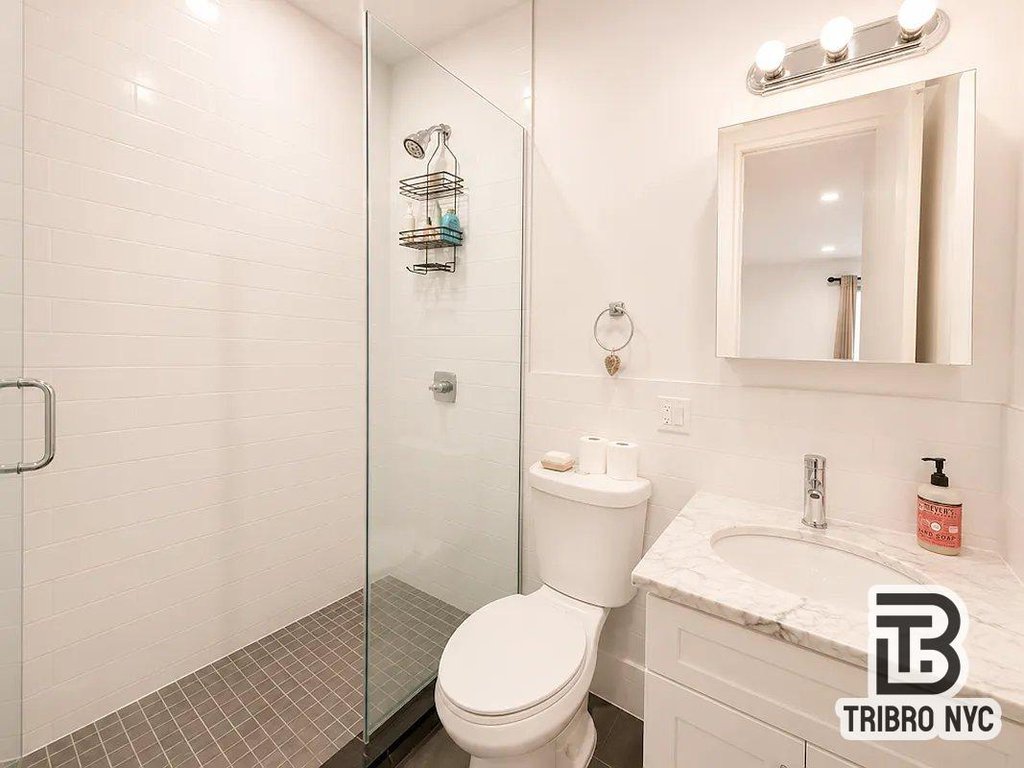 465 Eastern Parkway, Unit 2 photo 6
