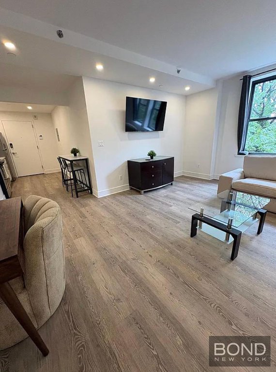 45 West 81st Street, Unit 6I