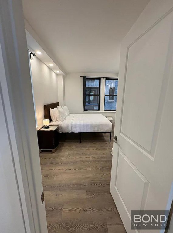45 West 81st Street, Unit 6I photo 5