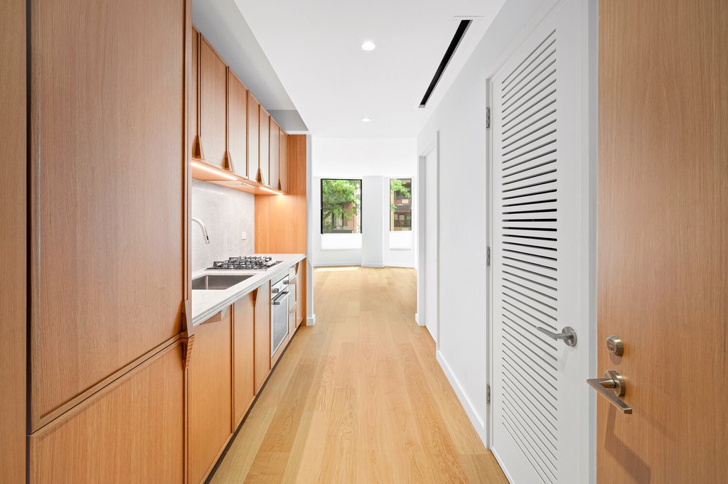 323 Bergen Street, Unit 217E