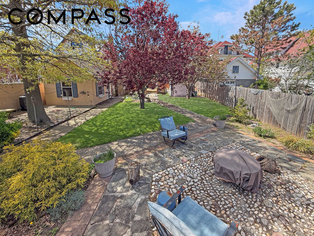 5007 Surf Avenue – For Sale photo 2