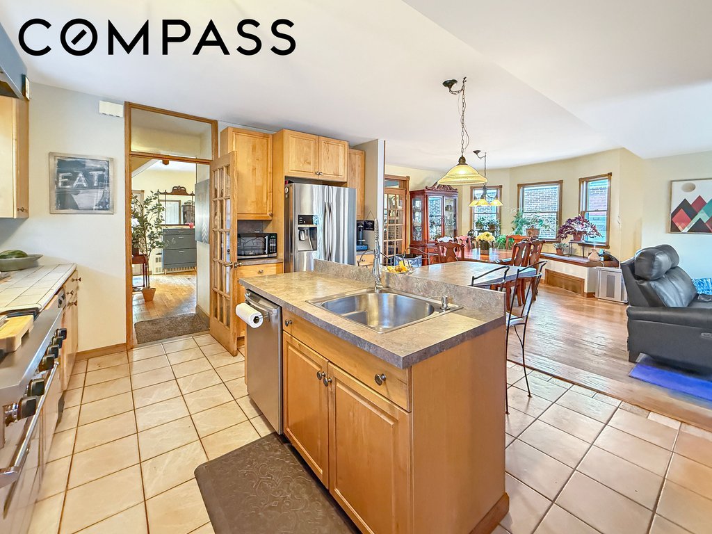 5007 Surf Avenue – For Sale photo 8