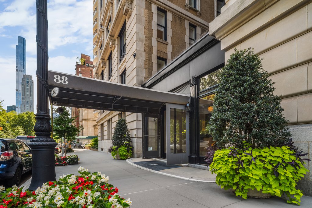88 Central Park West, Unit 4S photo 4
