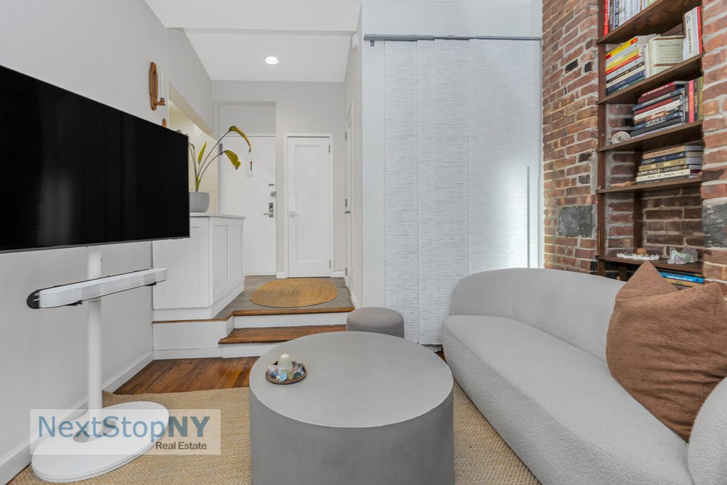 425 East 78th Street, Unit 4D photo 4