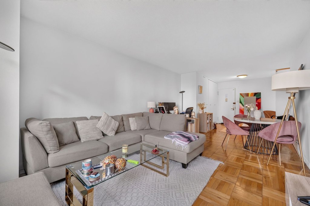 300 East 40th Street, Unit 9G photo 4
