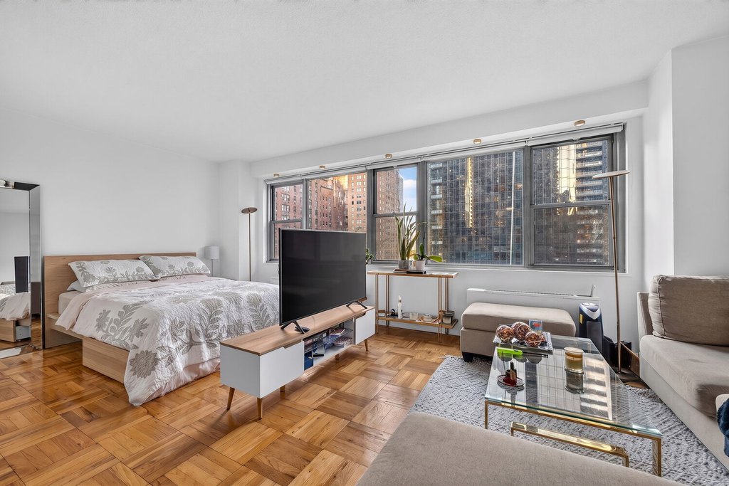 300 East 40th Street, Unit 9G photo 10
