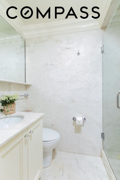 30 East 65th Street, Unit 12B photo 5
