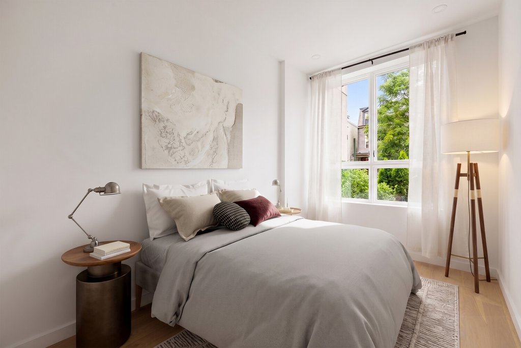 48 Stanhope Street, Unit 1A photo 5
