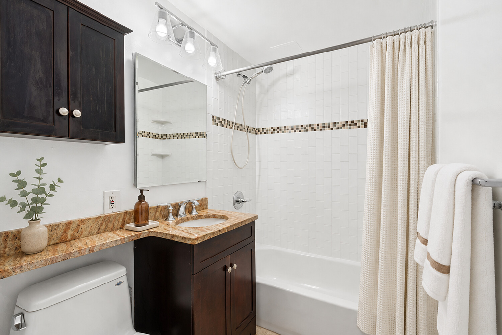 130 West 67th Street, Unit 12L photo 5