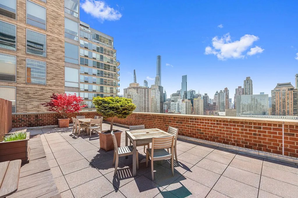 130 West 67th Street, Unit 12L photo 6