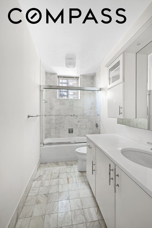 420 East 58th Street, Unit 19B photo 5