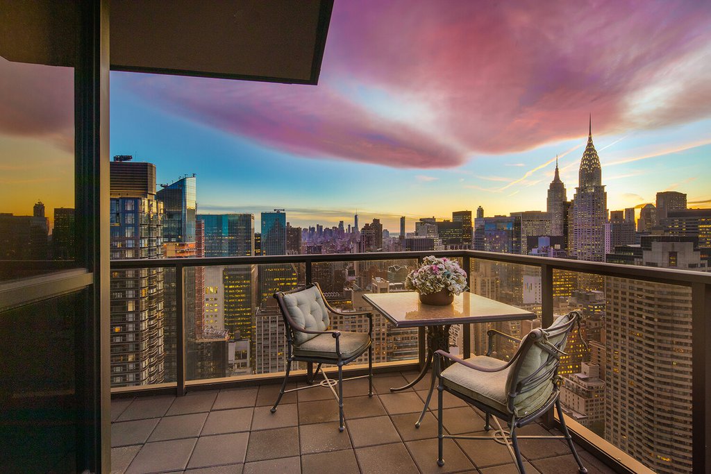 100 United Nations Plaza, Unit PH50B photo 17