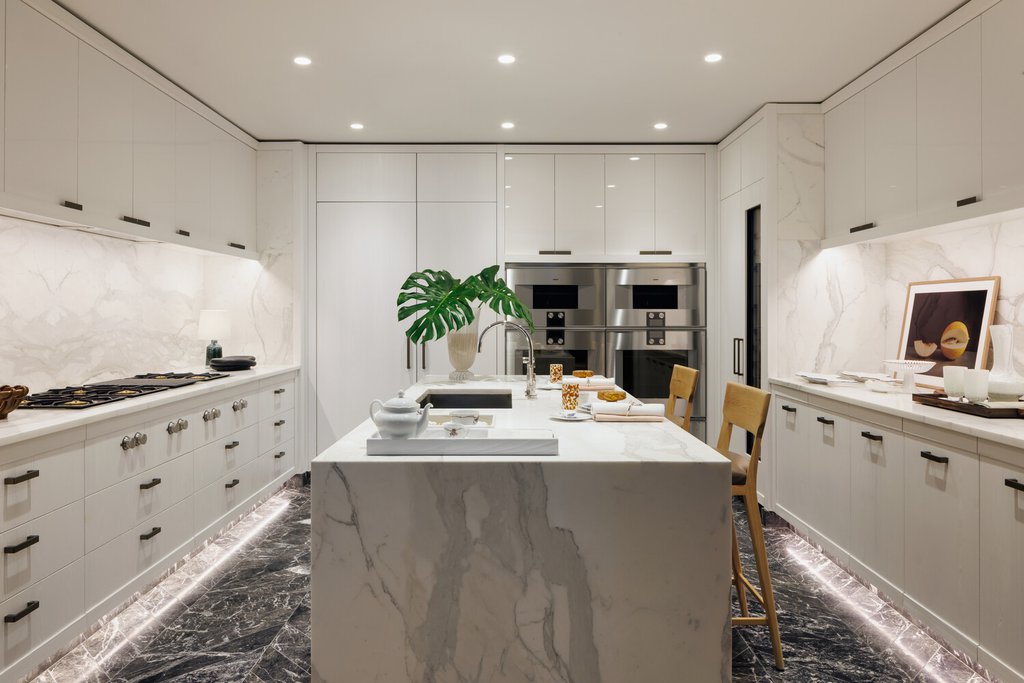500 West 18th Street, Unit EAST_24B photo 4